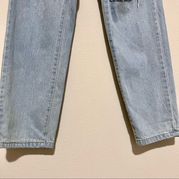 Showpo Light Blue Boyfriend Jeans - Picture 6 of 10